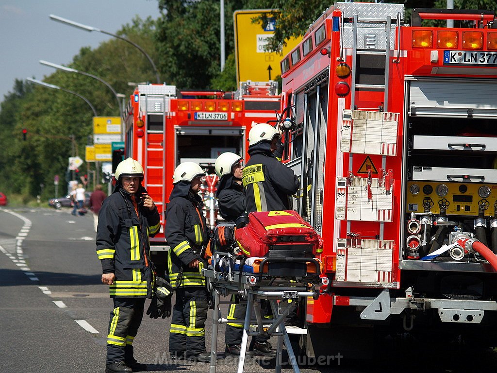 Brand Koeln Porz Eil Frankfurterstr P596.JPG